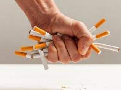 Anak Merokok: Negara Harus 'Hadir' Bukan Meng...